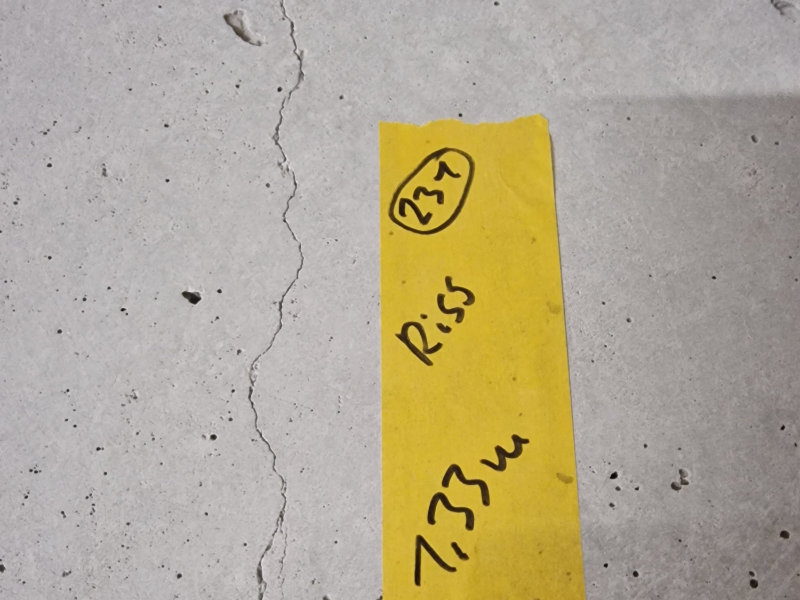 sichtbeton schadensbild riss